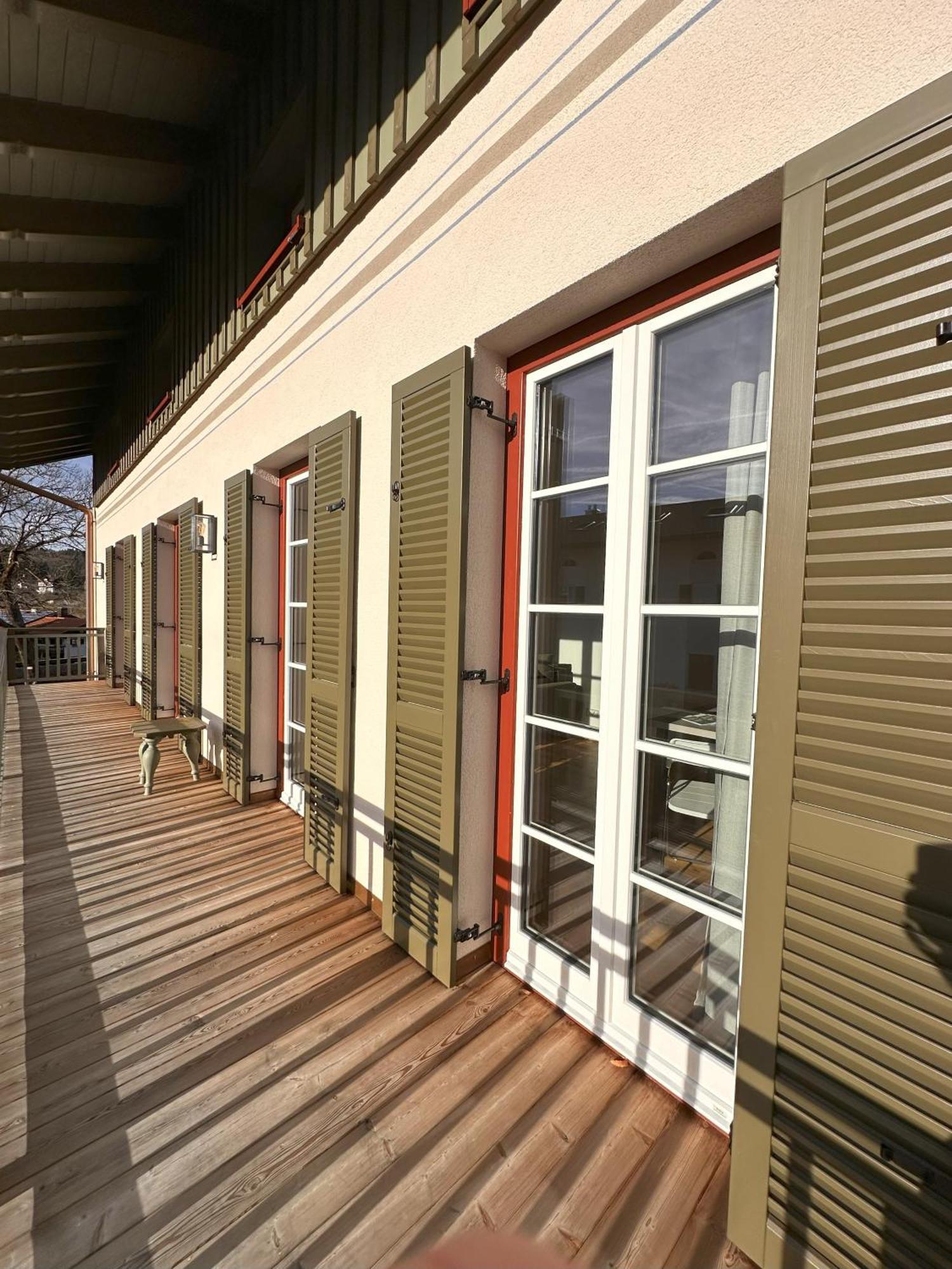 Vaicun Stays Luxury Apartments - Stilvolle Apartments Am Tegernsee グミュント・アム・テーガンゼー エクステリア 写真