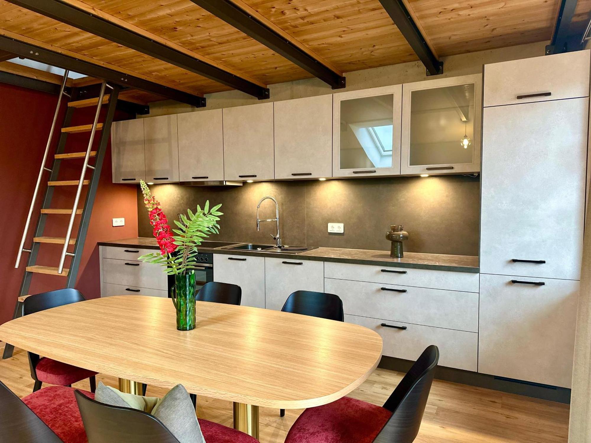 Vaicun Stays Luxury Apartments - Stilvolle Apartments Am Tegernsee グミュント・アム・テーガンゼー エクステリア 写真