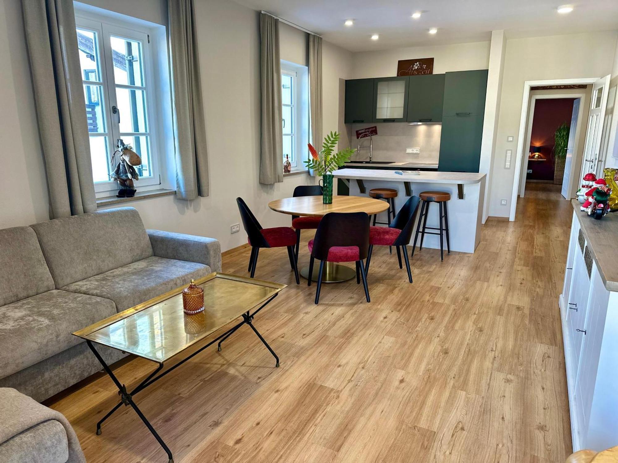 Vaicun Stays Luxury Apartments - Stilvolle Apartments Am Tegernsee グミュント・アム・テーガンゼー エクステリア 写真