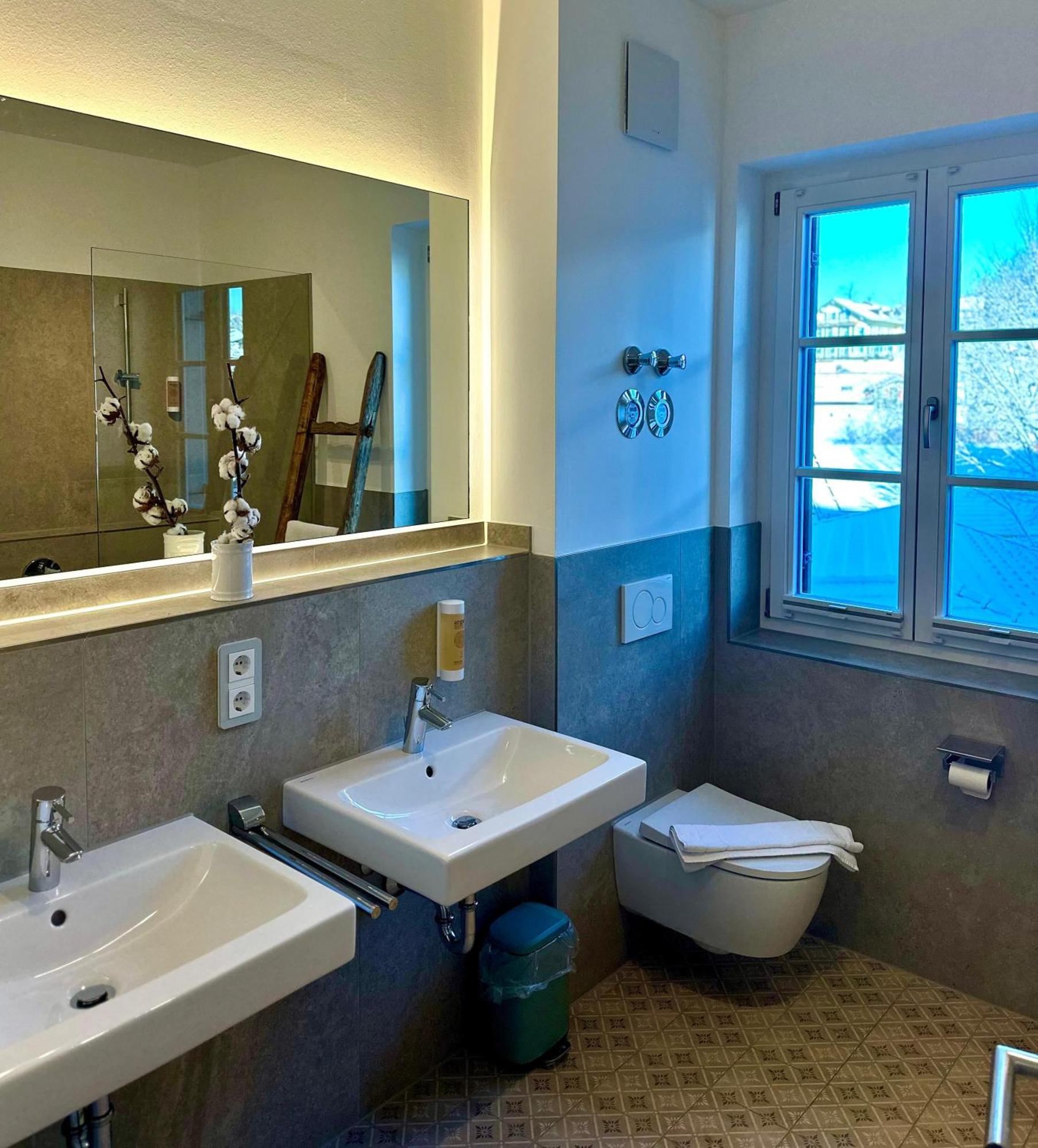 Vaicun Stays Luxury Apartments - Stilvolle Apartments Am Tegernsee グミュント・アム・テーガンゼー エクステリア 写真