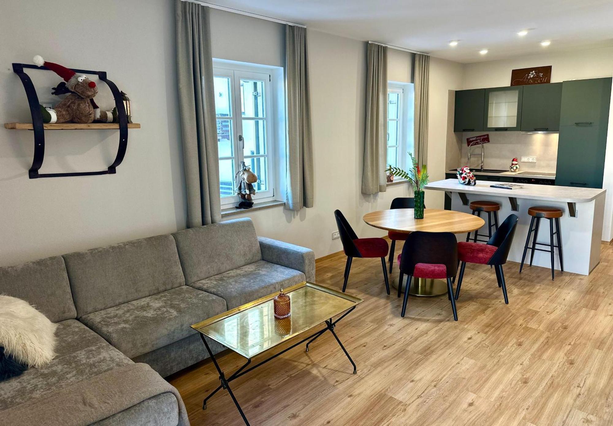 Vaicun Stays Luxury Apartments - Stilvolle Apartments Am Tegernsee グミュント・アム・テーガンゼー エクステリア 写真